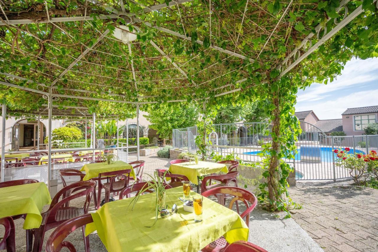 Cap Ardeche Hotel Laurac-en-Vivarais Екстериор снимка